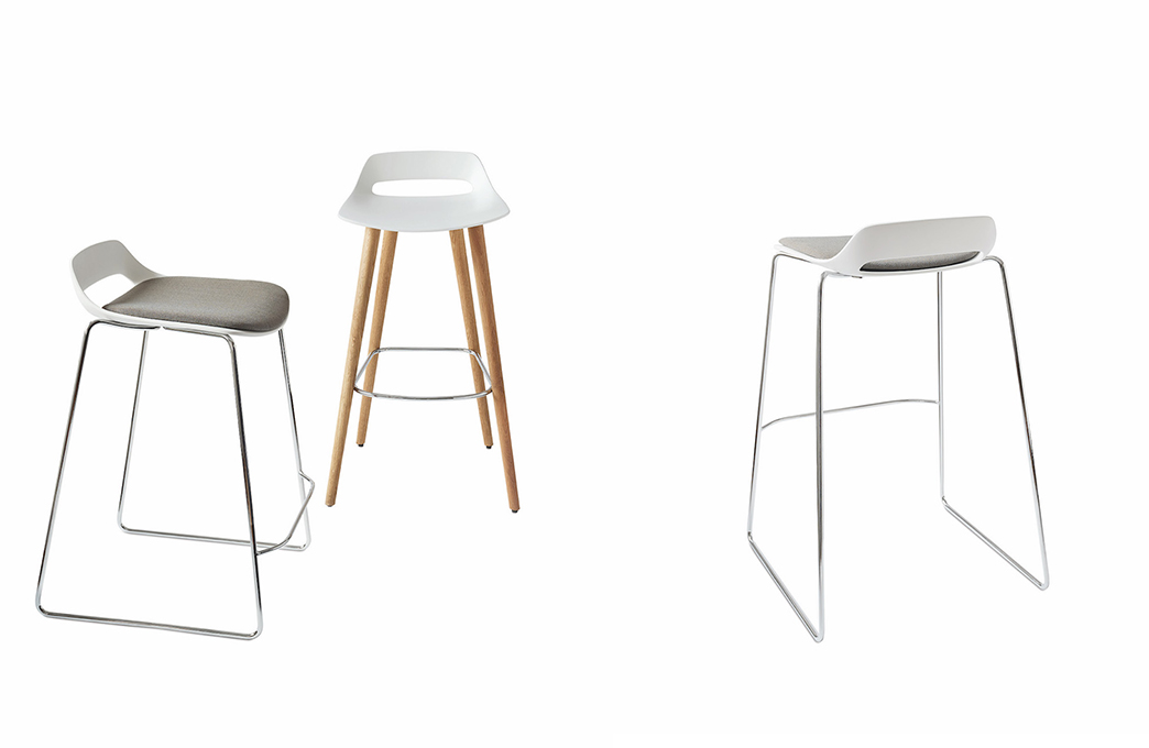 A Bar Stool For The Occo Sc Chair Range, How Much Space Should There Be Between Bar Stools