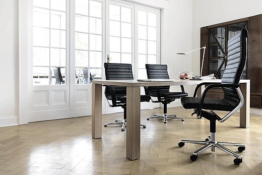 Ergonomische Bürostuhle und dynamische Konferenztische | Wilkhahn